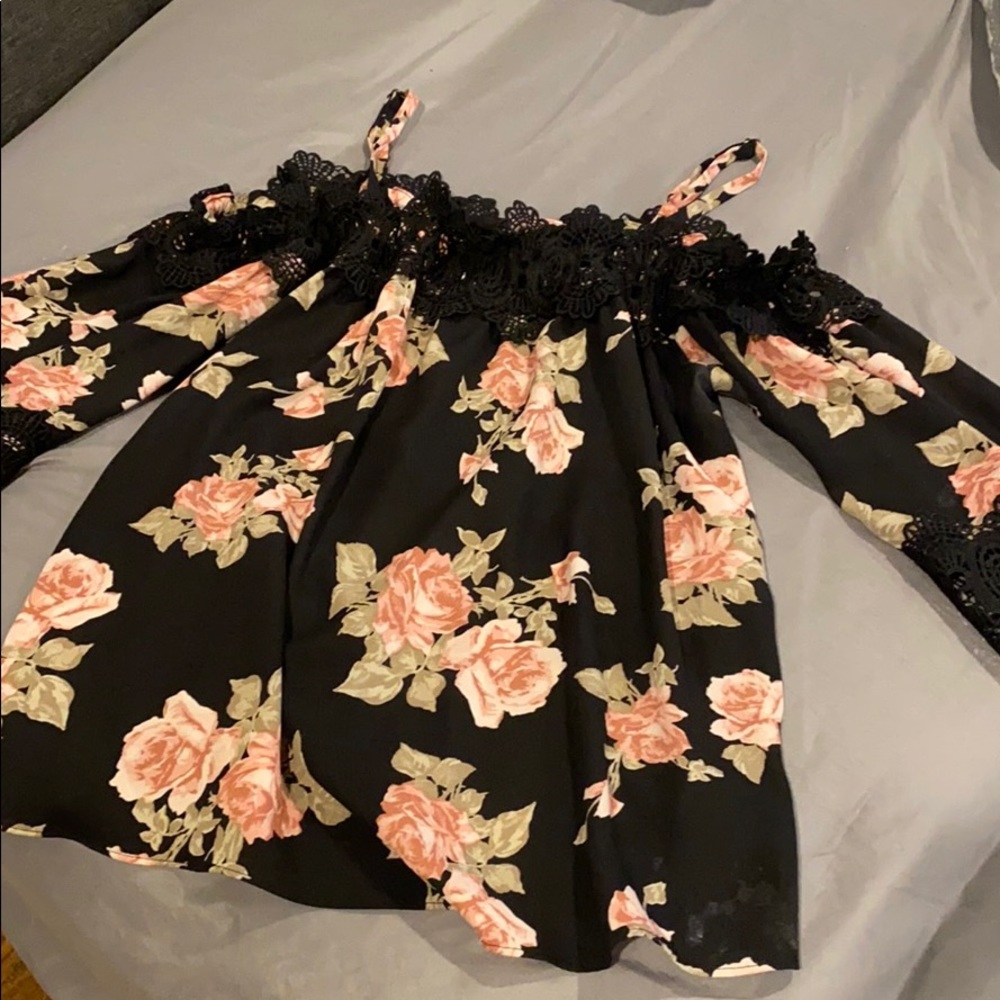Floral flowing off shoulder top